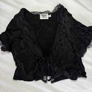 Princess Polly Black silk cropped shirt
